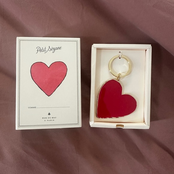 NIB Limited Edition Sezane Heart Keychain - Picture 1 of 5
